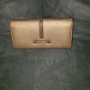 Simply noelle wristlet